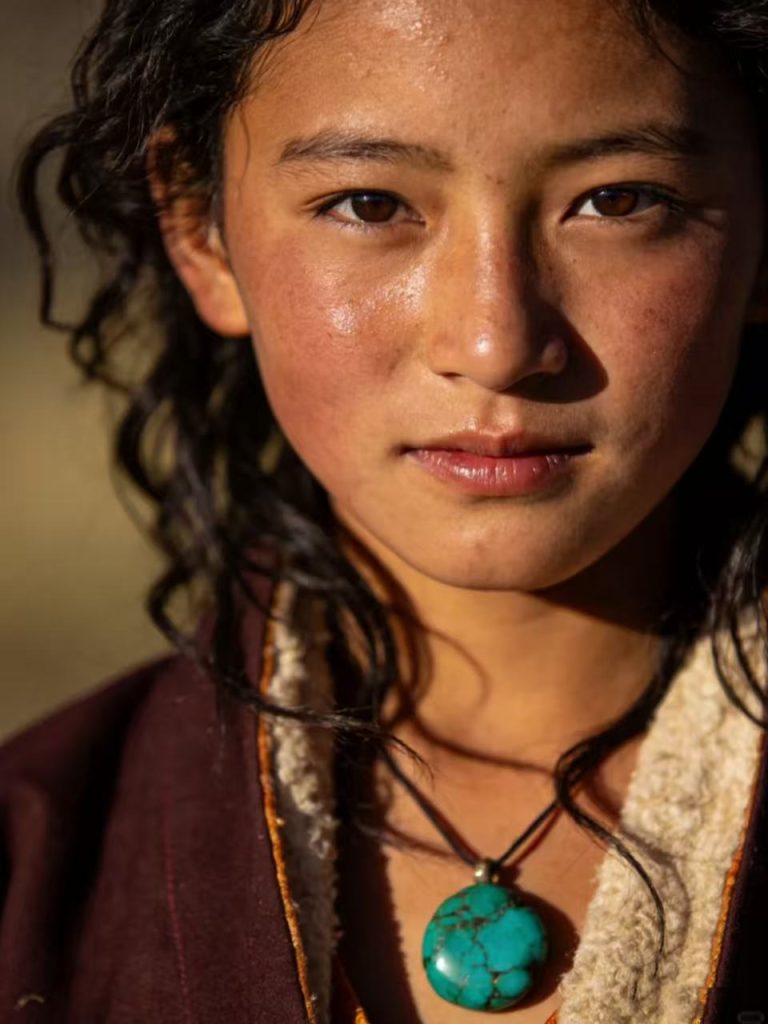 Key Details to Identify Real Stones - 1 6 SEOon 20260119175620 6 2 cc9e55e7 758b 4fd2 8b04 cff88c645c43